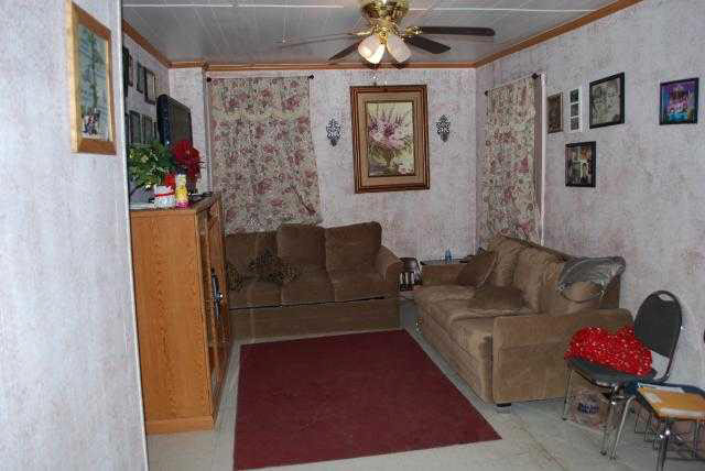 422 E Jefferson St, Goshen, IN 46526 photo 4