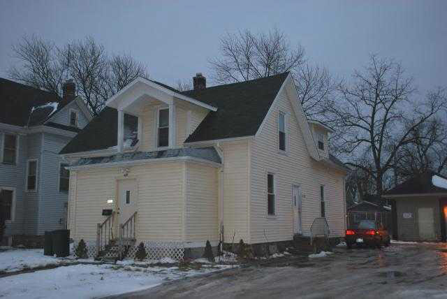 422 E Jefferson St, Goshen, IN 46526 photo 2