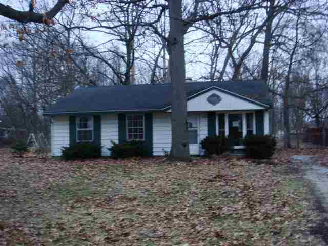 27825 Westwood Dr, Elkhart, IN 46514 photo 1
