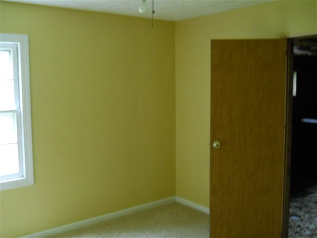 1504 Cone St, Elkhart, IN 46514 photo 4
