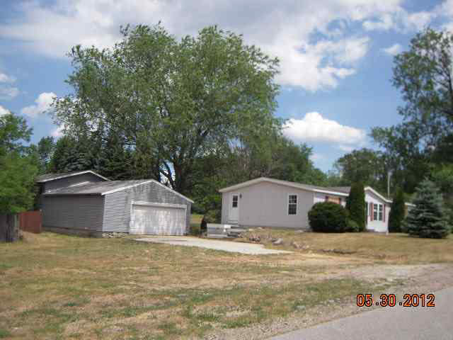 26399 Lakeview Dr, South Bend, IN 46619 photo 1