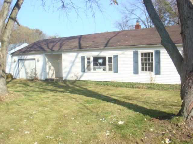 56644 Crescent Dr, Osceola, IN 46561 photo 2