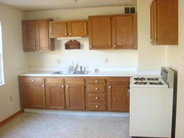 56644 Crescent Dr, Osceola, IN 46561 photo 4