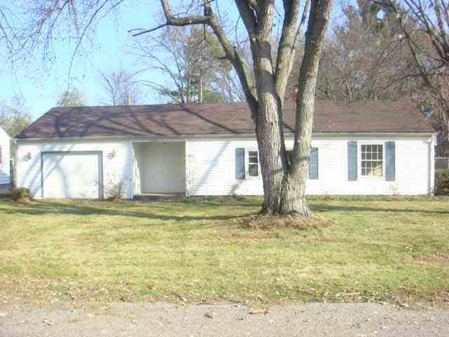 56644 Crescent Dr, Osceola, IN 46561 photo 1