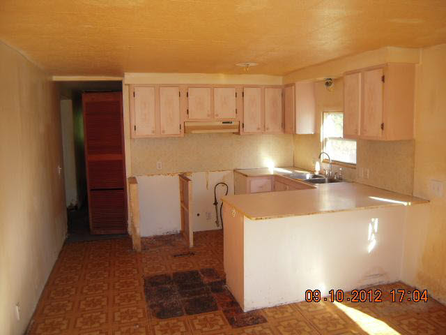605 E Steele Dr, Syracuse, IN 46567 photo 11