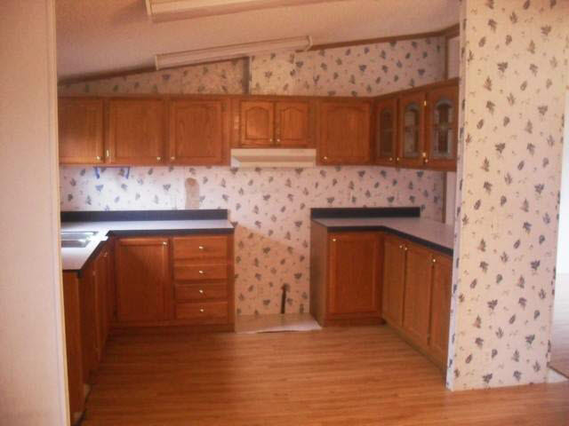 1318 Moffat Ln, Elkhart, IN 46517 photo 3