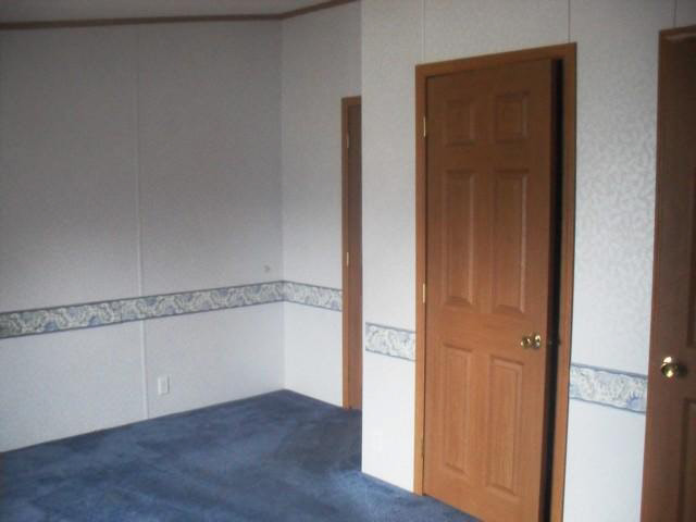 1318 Moffat Ln, Elkhart, IN 46517 photo 5