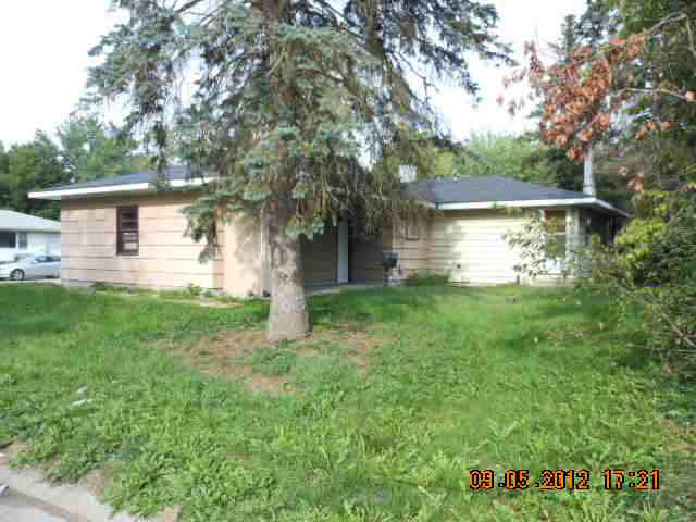 443 Village Ln, Elkhart, IN 46517 photo 4