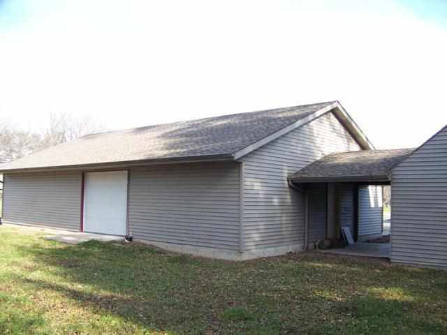56741 Lake St, Osceola, IN 46561 photo 2