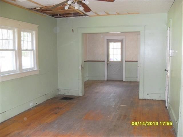 1014 W Lincoln Ave, Goshen, IN 46526 photo 2