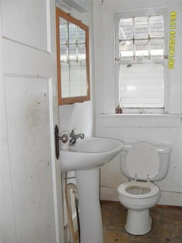 1014 W Lincoln Ave, Goshen, IN 46526 photo 9