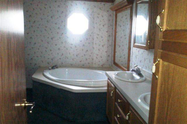 514 Center, Goshen, IN 46528 photo 4