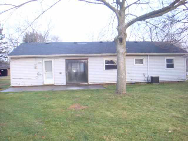 2313 Southdale Dr, Elkhart, IN 46517 photo 2