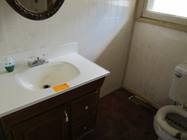 27651 Plainfield Dr, Elkhart, IN 46514 photo 11