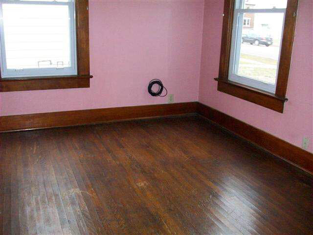 611 N Main St, Goshen, IN 46526 photo 8