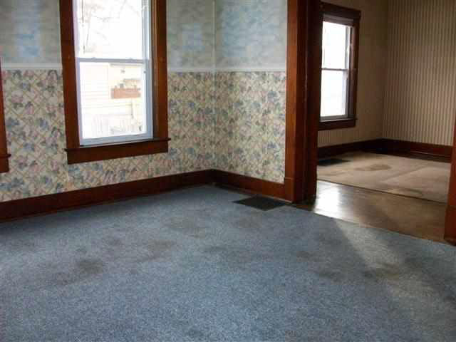 611 N Main St, Goshen, IN 46526 photo 6