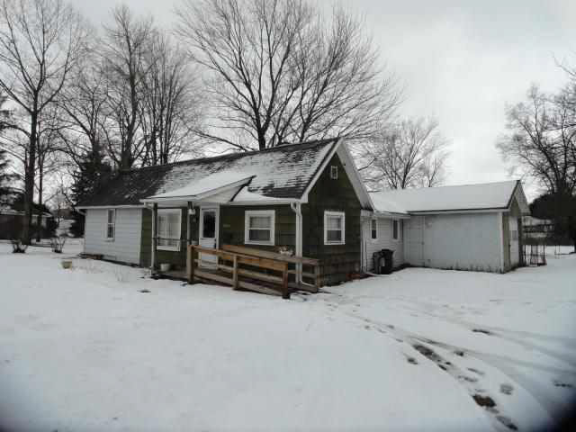 2304 W Wilden Ave, Goshen, IN 46528 photo 1