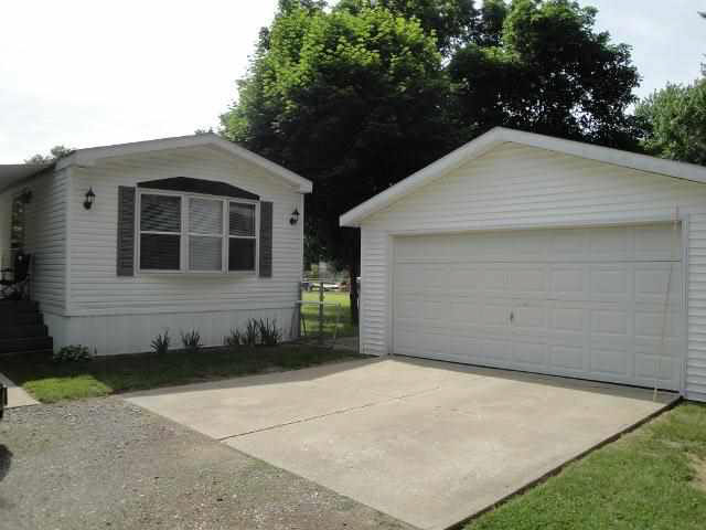 30127 Treva St, Elkhart, IN 46514 photo 3