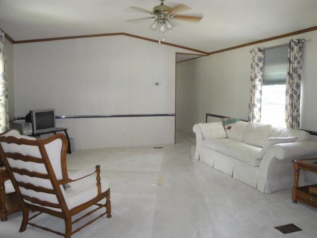 30127 Treva St, Elkhart, IN 46514 photo 4