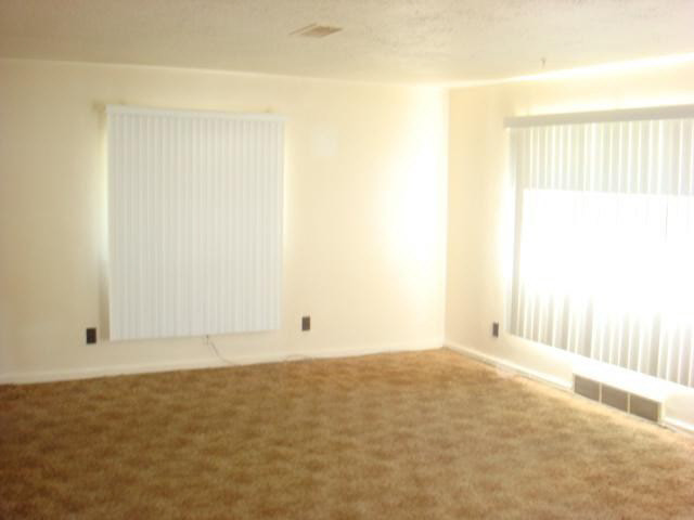 820 Modrell Blvd, Elkhart, IN 46514 photo 2