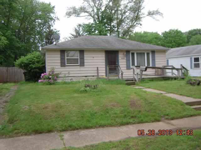 1414 Joyce Dr, South Bend, IN 46616 photo 2