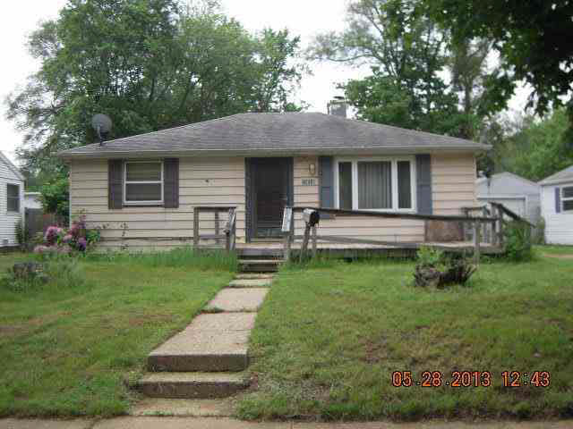 1414 Joyce Dr, South Bend, IN 46616 photo 3