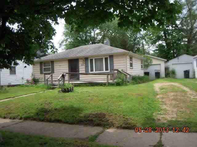 1414 Joyce Dr, South Bend, IN 46616 photo 1