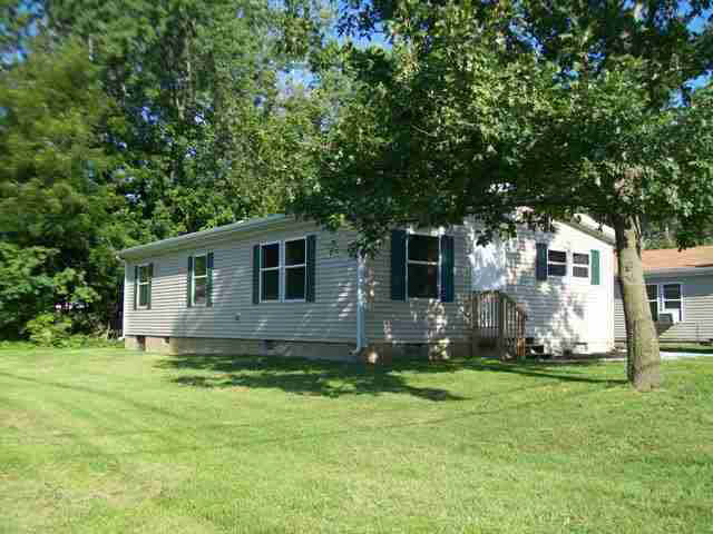 215 Olive St, Goshen, IN 46528 photo 1