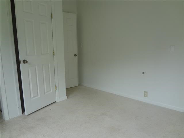 19163 Helen Ave, South Bend, IN 46637 photo 8