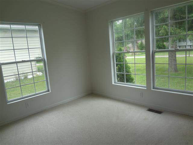 19163 Helen Ave, South Bend, IN 46637 photo 6