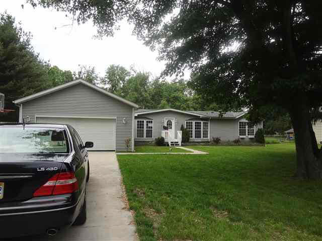 19163 Helen Ave, South Bend, IN 46637 photo 1