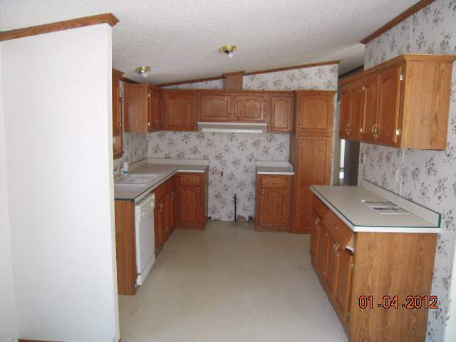 26285 Byron Ave, South Bend, IN 46619 photo 8