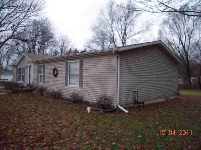 26285 Byron Ave, South Bend, IN 46619 photo 4