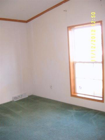 23709 Nora St, Elkhart, IN 46516 photo 8