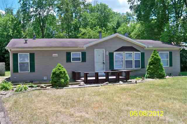 30398 Tower, Elkhart, IN 46516 photo 1