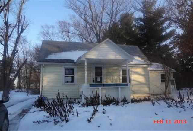 19601 Greenacre St, South Bend, IN 46637 photo 1