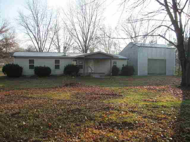 53194 Cr 35, Middlebury, IN 46540 photo 1