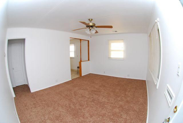 150 Joyce Ct, Elkhart, IN 46516 photo 2