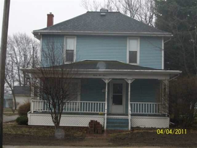 755 E Market, Nappanee, IN 46550 photo 1