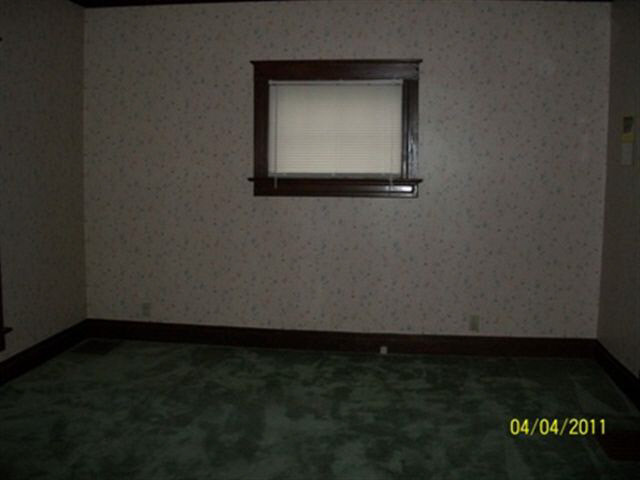 755 E Market, Nappanee, IN 46550 photo 9