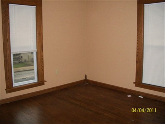 755 E Market, Nappanee, IN 46550 photo 5