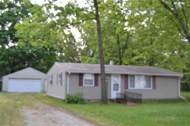 54390 Oakwood St, Elkhart, IN 46514 photo 1