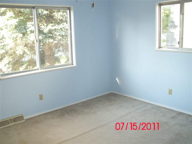 902 Eckman, South Bend, IN 46614 photo 7