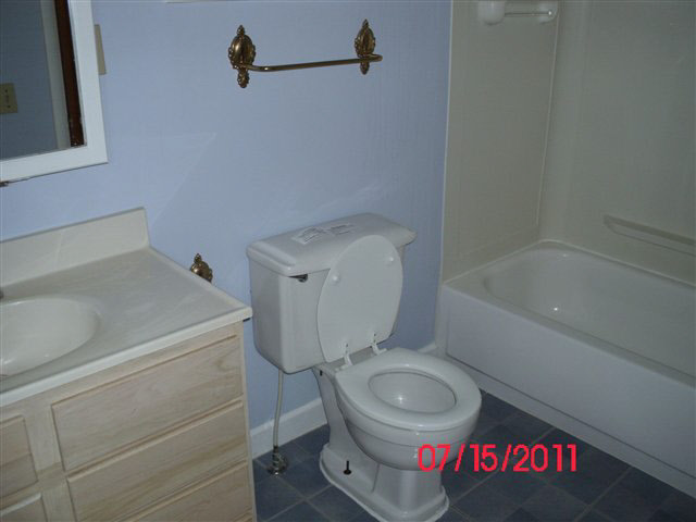 902 Eckman, South Bend, IN 46614 photo 5