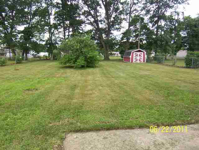 30876 Oakcrest Dr, Granger, IN 46530 photo 12