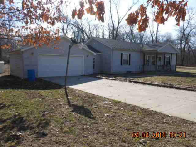 55124 Oak Rd, South Bend, IN 46628 photo 3