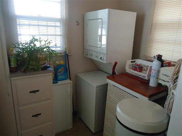 2642 Monger Ave, Elkhart, IN 46516 photo 10