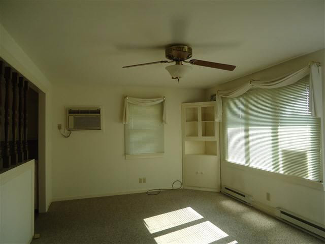 2642 Monger Ave, Elkhart, IN 46516 photo 2