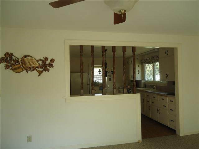 2642 Monger Ave, Elkhart, IN 46516 photo 4