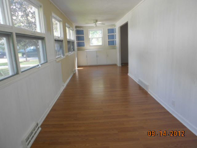 1656 Strong Ave, Elkhart, IN 46514 photo 4